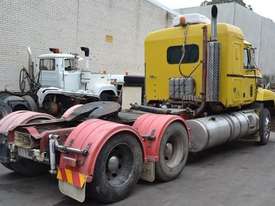 1994 MACK CHR688RST - picture2' - Click to enlarge