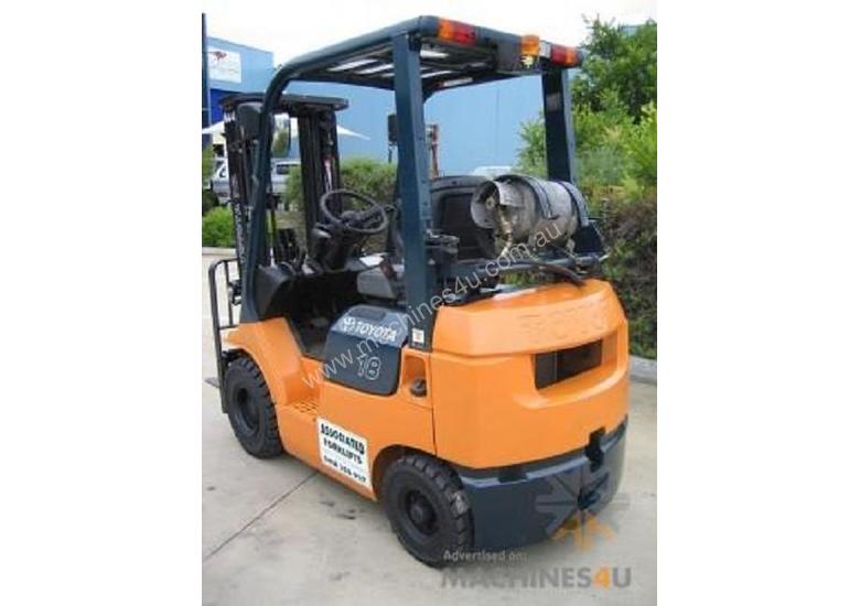 caption TOYOTA 42-7FG18 LPG forklift with **LOW Hours**