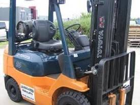 TOYOTA 42-7FG18  LPG forklift with **LOW Hours** - picture2' - Click to enlarge