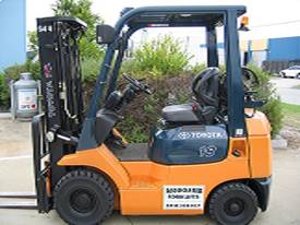 TOYOTA 42-7FG18  LPG forklift with **LOW Hours** - picture0' - Click to enlarge