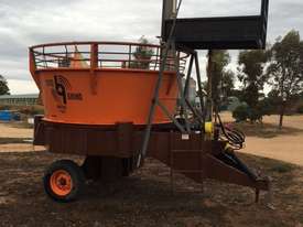 Tub Grinder For Sale - picture0' - Click to enlarge