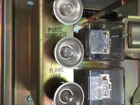 Honeywell R4138C Flame Safeguard Controls #P - picture1' - Click to enlarge