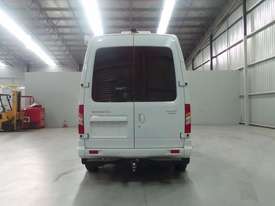 LDV V80 Van Van - picture2' - Click to enlarge