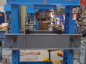HD200/H Electric Hydraulic H Frame Press - picture0' - Click to enlarge