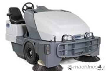 Nilfisk SW8000 Ride on Sweeper LPG & Diesel