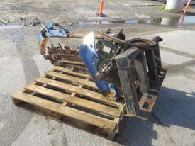 USED AUGER TORQUE MT900 TRENCHING ATTACHMENT TO SUIT SKID STEER  - picture2' - Click to enlarge