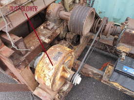 Saw Mill Log Saw Firewood Cutter with bells & Whistles - picture2' - Click to enlarge