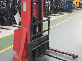 Crown 1T Used Electric Walkie Stacker 20MT - picture0' - Click to enlarge