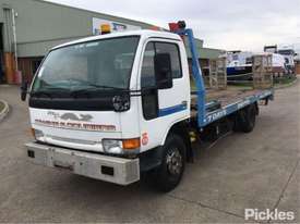 2007 Nissan UD Condor - picture2' - Click to enlarge