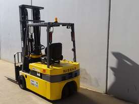 1.8T Battery Electric 3 Wheel Battery Electric Forklift - picture1' - Click to enlarge