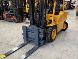 Refurbished LPG 3.5T container mast Hyster WITH rotating fork clamp - picture0' - Click to enlarge