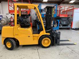 Refurbished LPG 3.5T container mast Hyster WITH rotating fork clamp - picture0' - Click to enlarge