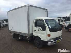 2001 Toyota Dyna - picture0' - Click to enlarge