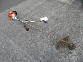 Stihl FS130 Brushcutter - picture2' - Click to enlarge