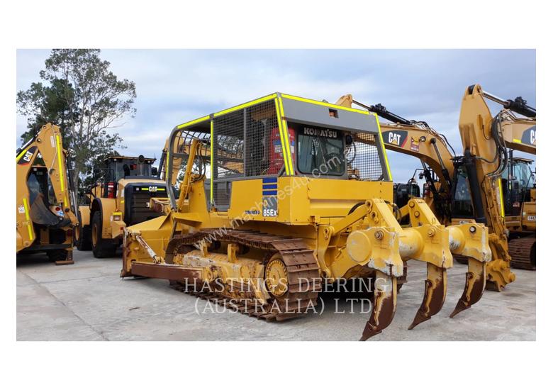 caption KOMATSU D85 Track Type Tractors