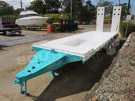 Interstate Trailers Tri Axle Tag Trailer kobelco Blue ATTTAG - picture0' - Click to enlarge