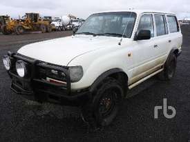 TOYOTA LANDCRUISER Sport Utility Vehicle - picture2' - Click to enlarge