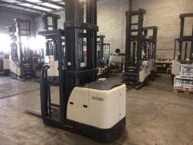 Electric Forklift Stockpicker SP Series 2006 - picture0' - Click to enlarge