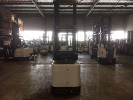 Electric Forklift Stockpicker SP Series 2006 - picture0' - Click to enlarge
