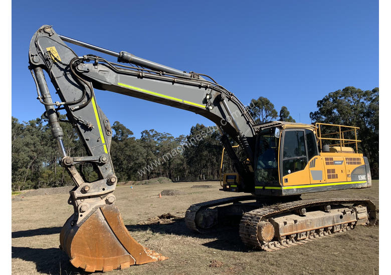 caption Volvo EC360CL Tracked-Excav Excavator