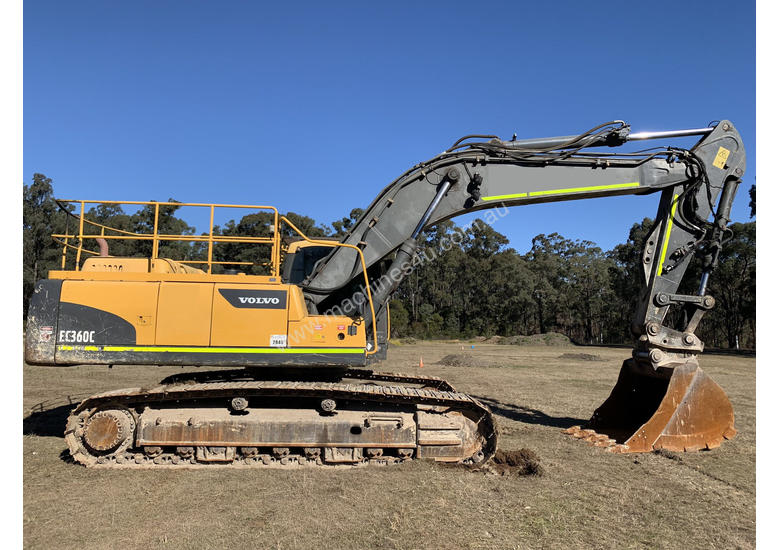 caption Volvo EC360CL Tracked-Excav Excavator