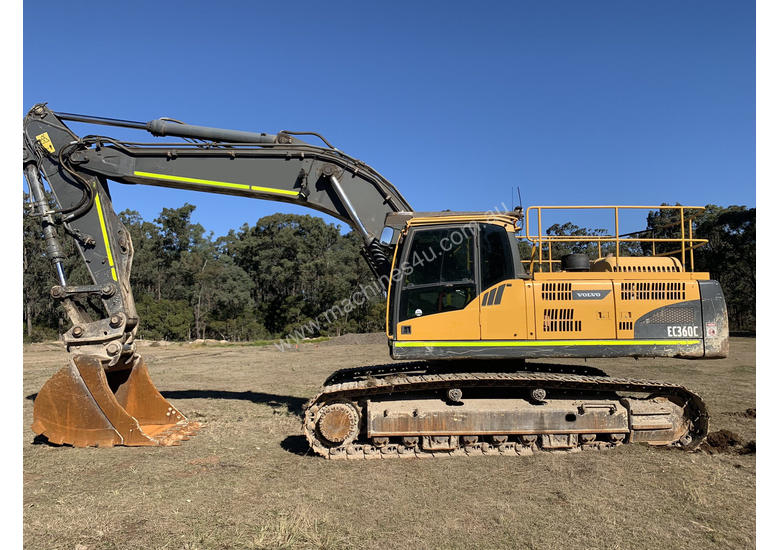 caption Volvo EC360CL Tracked-Excav Excavator