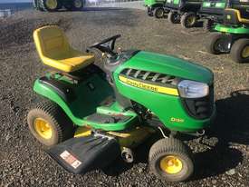John Deere D120 Lawn Tractor - picture0' - Click to enlarge