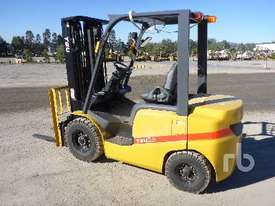 TEU FD25T Forklift - picture2' - Click to enlarge