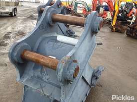 450mm Digging Bucket to suit 35 Tonne Excavator. - picture2' - Click to enlarge