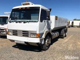1988 Mitsubishi FV458 - picture2' - Click to enlarge
