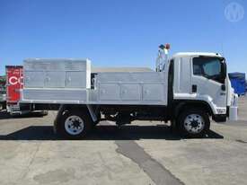 Isuzu FSS550 - picture0' - Click to enlarge