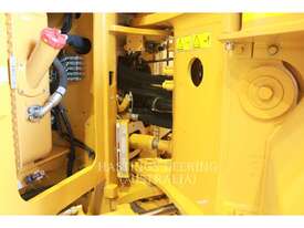 CATERPILLAR R2900G Underground Mining Loader - picture2' - Click to enlarge