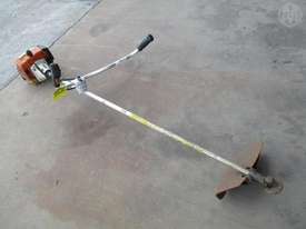 Stihl FS200 Brushcutter - picture1' - Click to enlarge