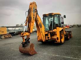 JCB 3cx 4x4 Backhoe Ex Council needs a new home - picture2' - Click to enlarge