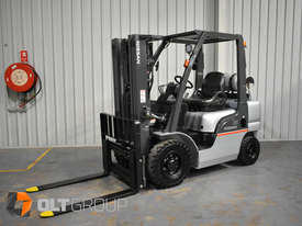 Nissan PL0 2.5 Tonne Forklift Container Mast Sideshift 4300mm Lift Height - picture0' - Click to enlarge
