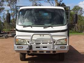Hino Tray truck - picture1' - Click to enlarge