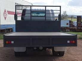 Hino Tray truck - picture2' - Click to enlarge