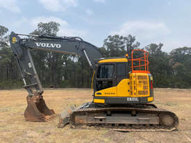 Volvo ECR235 Tracked-Excav Excavator - picture0' - Click to enlarge