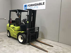 Clark GTS30D Diesel Counterbalance Forklift - picture0' - Click to enlarge