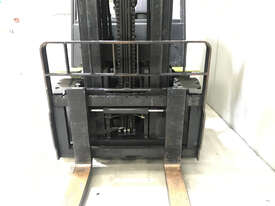 Clark GTS30D Diesel Counterbalance Forklift - picture2' - Click to enlarge