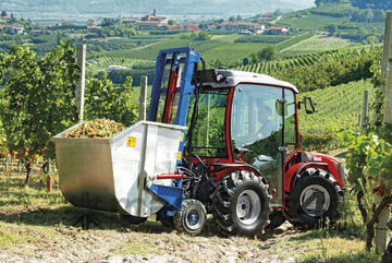 Antonio Carraro 4WD 50hp Tractor: Compact & Reversible! Model - TRX5800