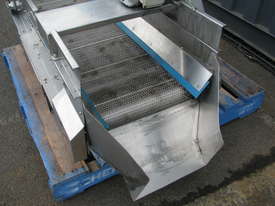 Stainless Steel Motorised Belt Conveyor Feeder - 1.4m long - picture1' - Click to enlarge