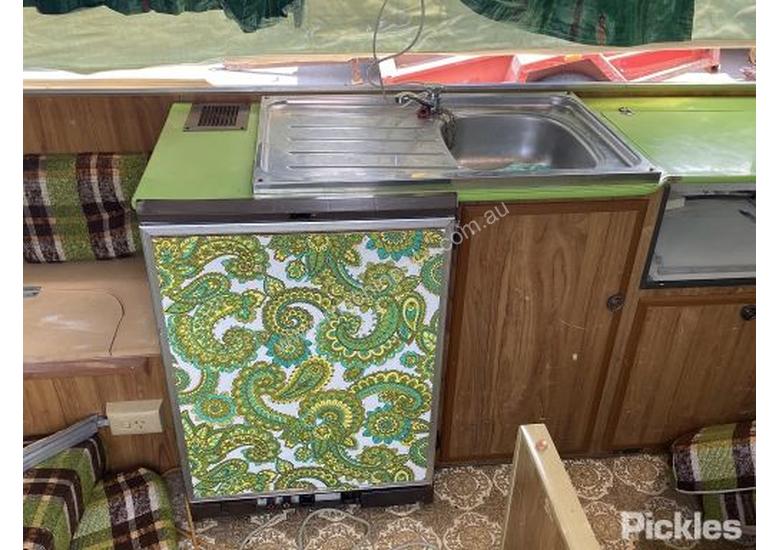 Used jayco 1980 Jayco Swan Camper Pop Top Caravans in ALTONA NORTH, VIC