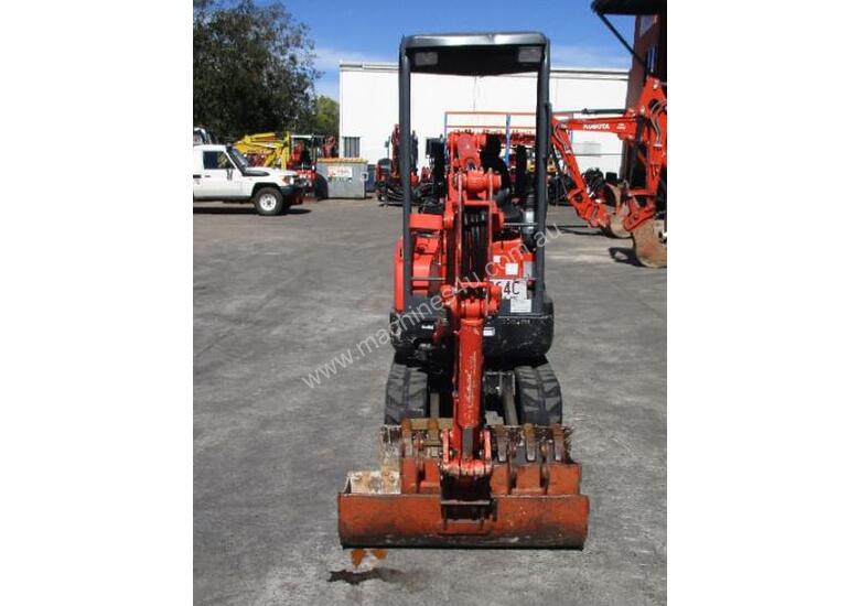 caption 2013 Kubota U17-3