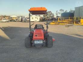 Kubota ZD331 - picture2' - Click to enlarge