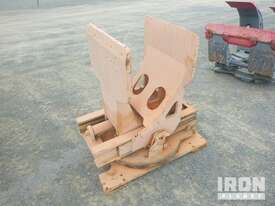 Hydraulic Forklift Clamps - picture0' - Click to enlarge