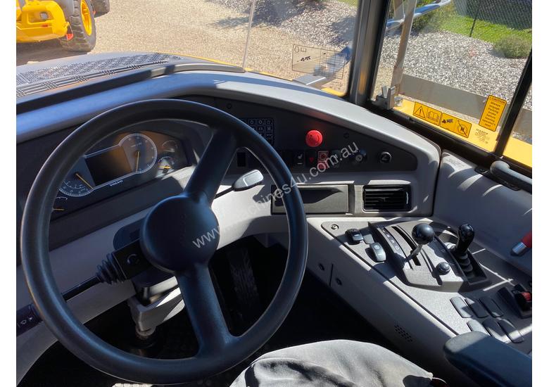 caption 2011 Volvo A40F Articulated Dump Truck