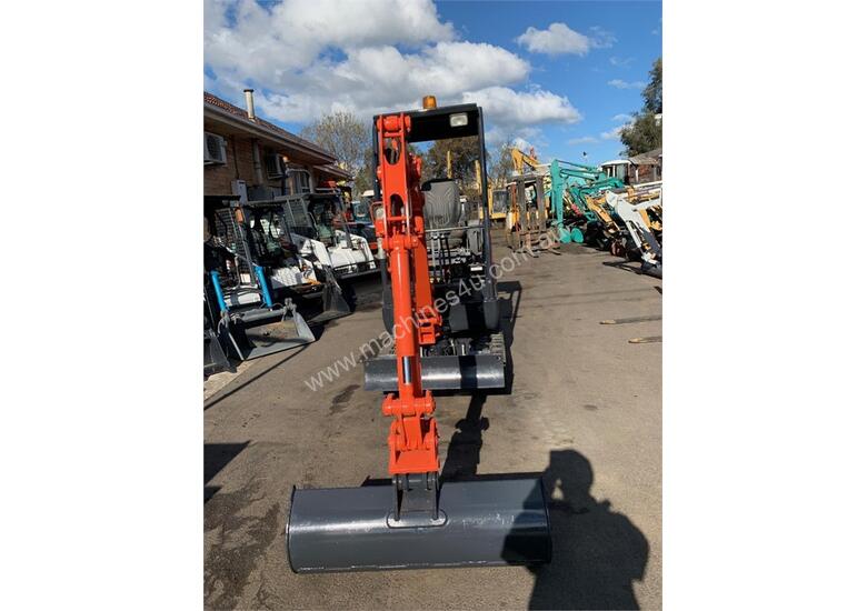caption KUBOTA KX41-3 KX41