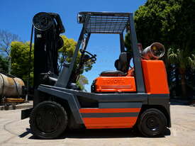 3.5 T Toyota FGC33 - Hire - picture0' - Click to enlarge