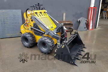 Commando AM232PW Mini Skid Steer Loader | 23HP Honda GX690 Engine | Compact Design with Versatile